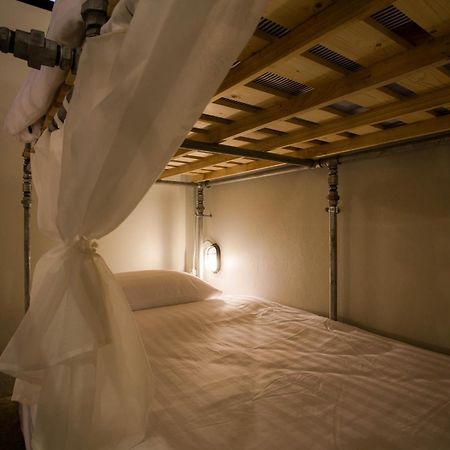 Bloo Hostel Phuket Extérieur photo