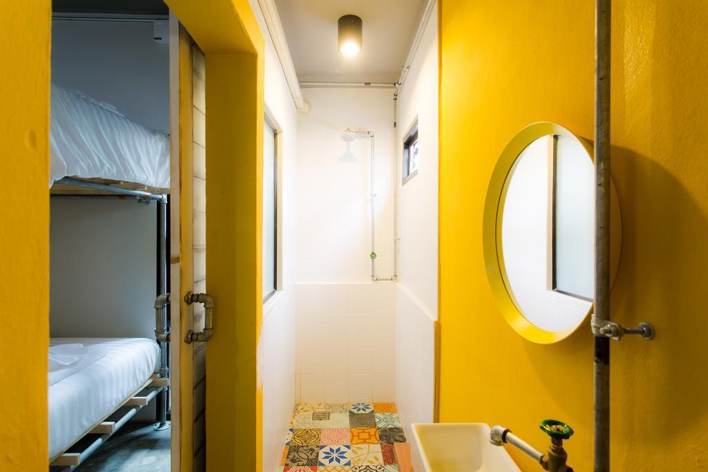 Bloo Hostel Phuket Extérieur photo